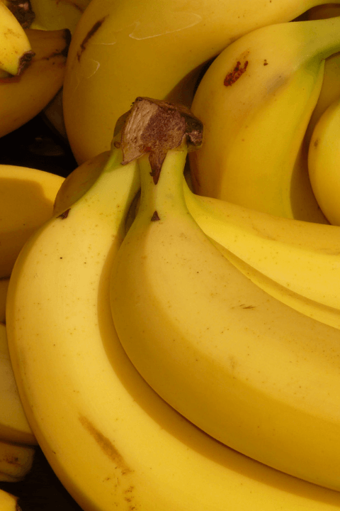 Оборачивайте хвостики бананов пленкой