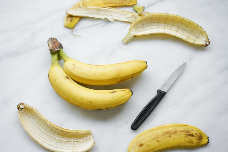 Нарезка бананов для заморозки