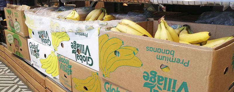 Сколько килограмм бананов в одном ящике?